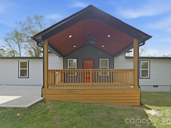 501 Friendship Drive , Matthews, NC 28105