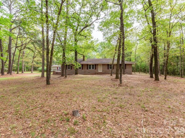 1224 Loop Road, Hookerton, NC 28538