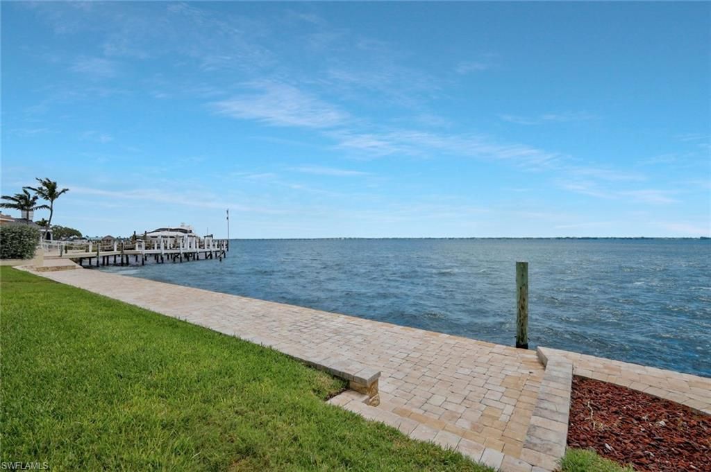 3111 SE 22nd Pl, Cape Coral, FL 33904 Photo