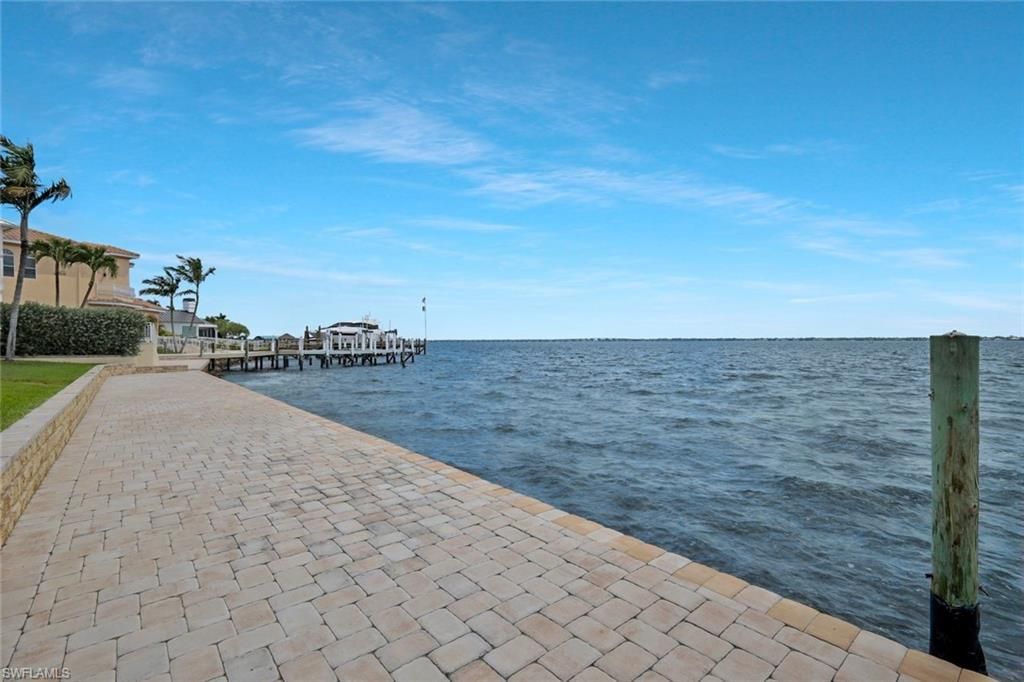 3111 SE 22nd Pl, Cape Coral, FL 33904 Photo