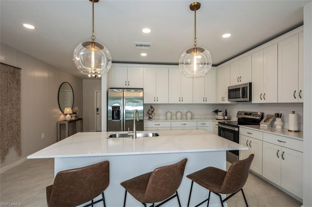 258 Lakeside Breeze Way, Lehigh Acres, FL 33936 Photo