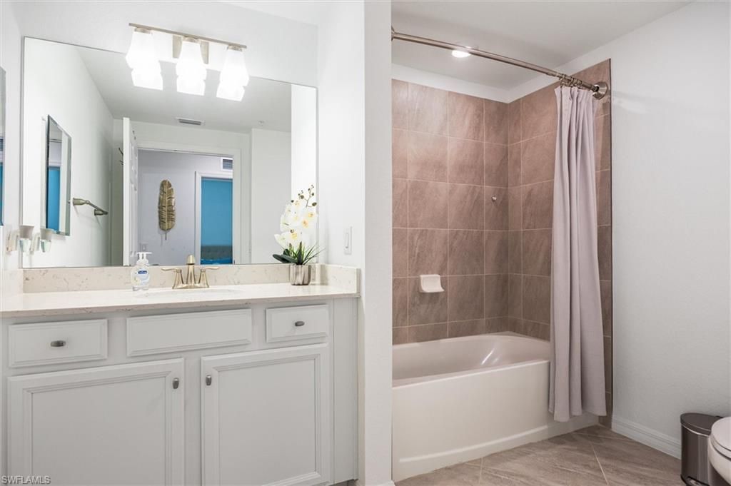 12019 Hawthorn Lake Dr, Unit 101, Fort Myers, FL 33913 Photo