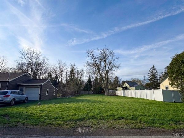 653 Manor Drive , Chittenango, NY 13037