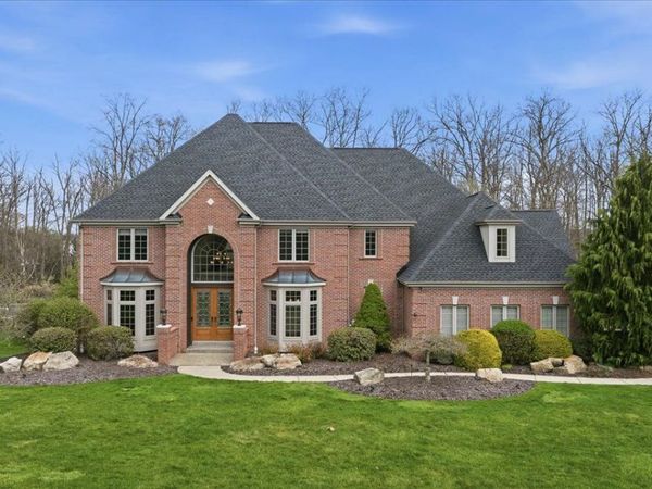112 Mirage Drive, Cranberry Twp, PA 16066