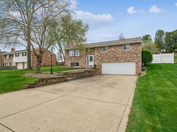 21 Farmcrest Drive , Cecil, PA 15321
