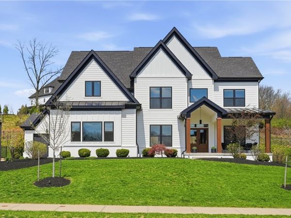 121 Birch Dr, Wexford, PA 15090