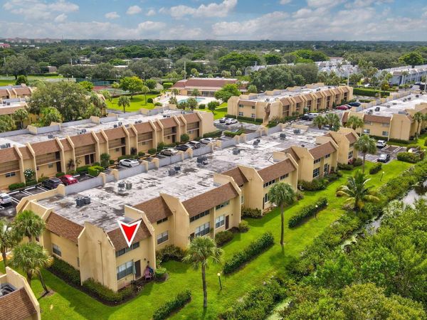 2825 SW 22nd Avenue, Unit 201, Delray Beach, FL 33445