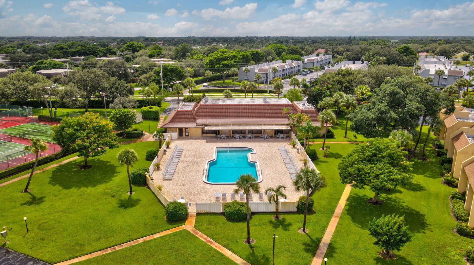 2825 SW 22nd Avenue, Unit 201, Delray Beach, FL 33445 Photo