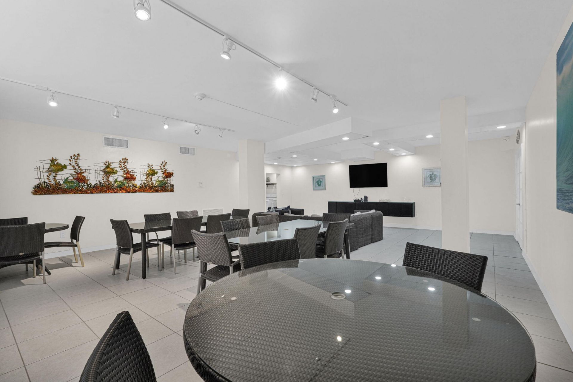 1701 S Ocean Drive, Unit 203, Hollywood, FL 33019 Photo