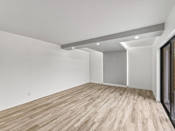 107 Lake Arbor Drive, Palm Springs, FL 33461