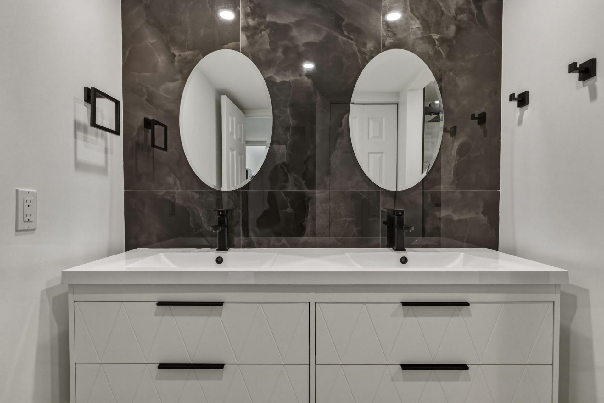 107 Lake Arbor Drive, Palm Springs, FL 33461 Photo