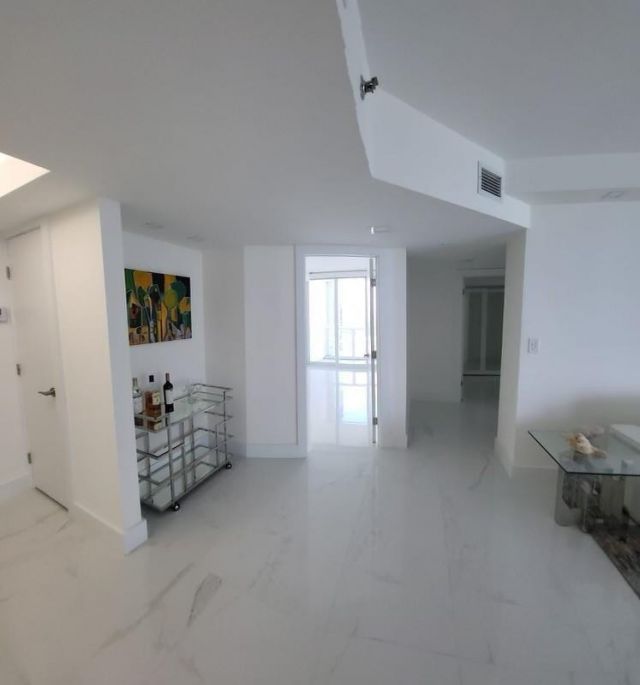 16425 Collins Avenue, Unit 2514, Sunny Isles Beach, FL 33160 Photo