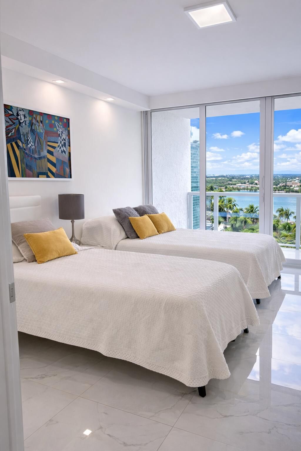 16425 Collins Avenue, Unit 2514, Sunny Isles Beach, FL 33160 Photo