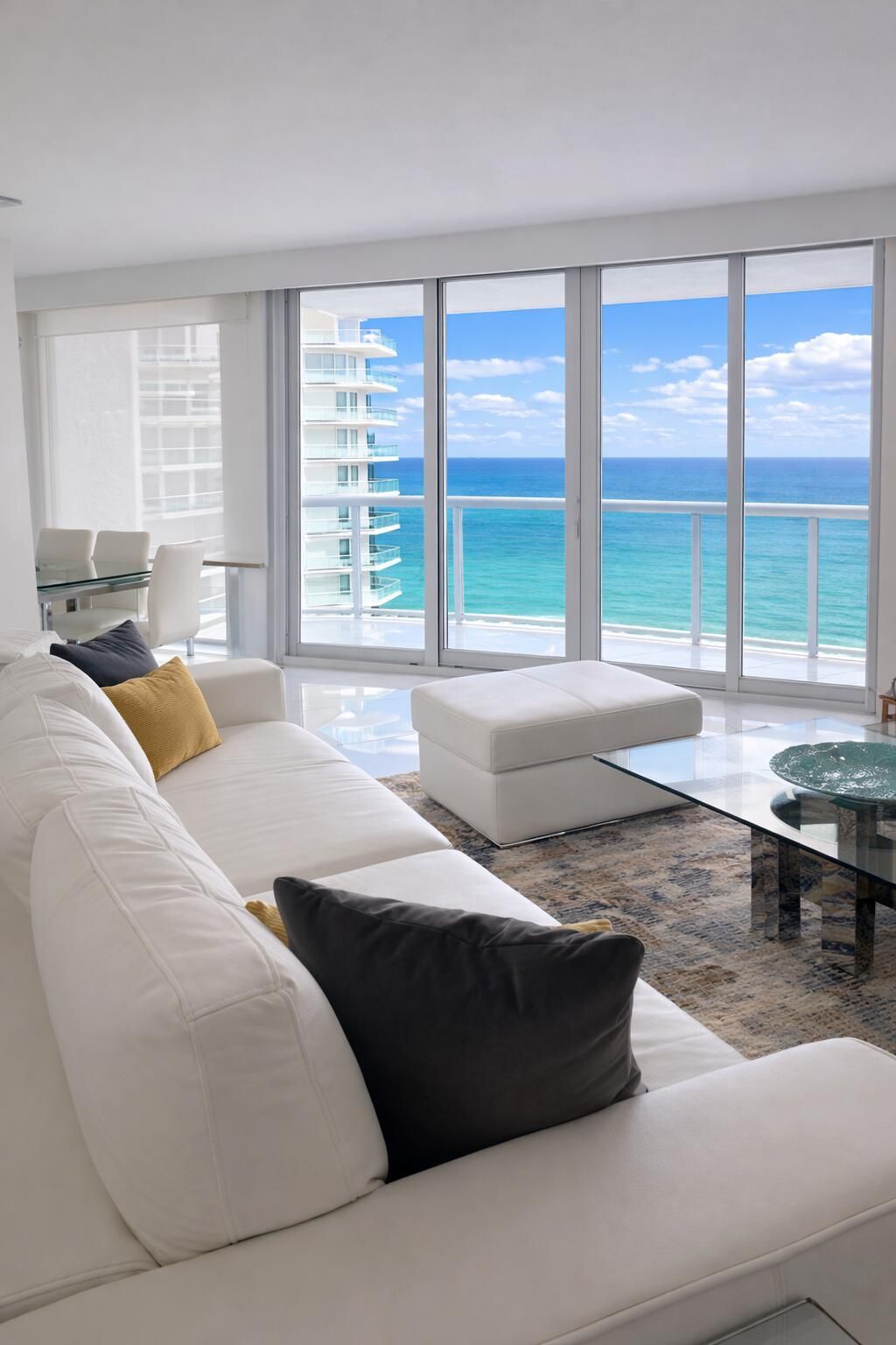 16425 Collins Avenue, Unit 2514, Sunny Isles Beach, FL 33160 Photo