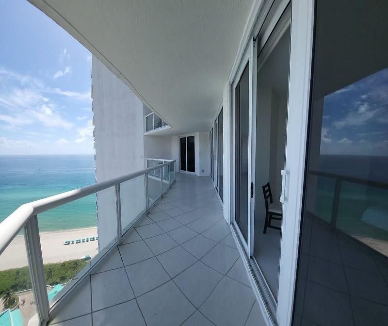 16425 Collins Avenue, Unit 2514, Sunny Isles Beach, FL 33160 Photo