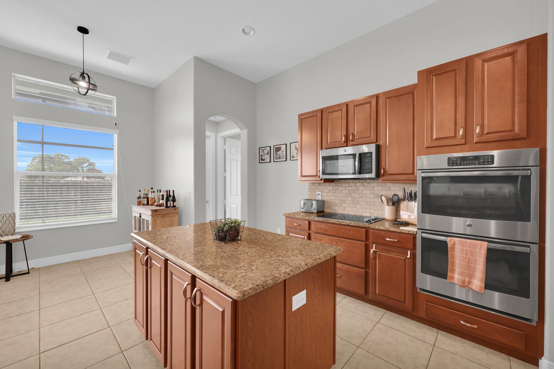 5816 NW Whitecap Road, Port Saint Lucie, FL 34986 Photo