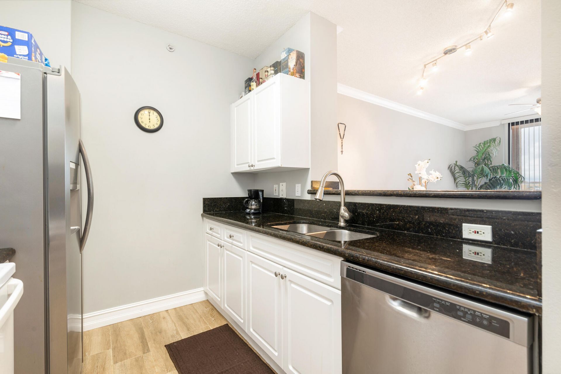 651 Okeechobee Boulevard, Unit 1006, West Palm Beach, FL 33401 Photo