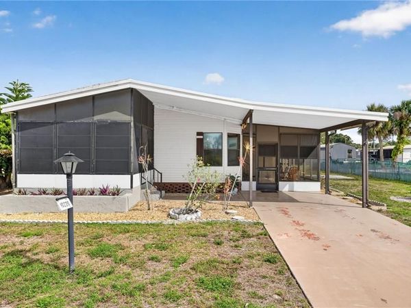 10220 Wales LOOP , BONITA SPRINGS, FL 34135