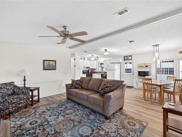 10220 Wales LOOP, BONITA SPRINGS, FL 34135