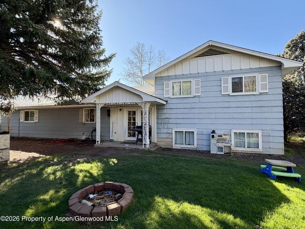 645 4th Street, Meeker, CO 81641