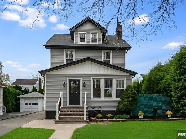 210 Paterson Avenue, Hasbrouck Heights, NJ 07604