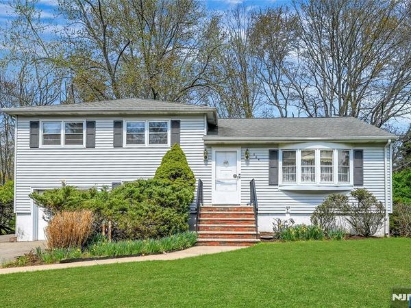 664 Woodside Avenue, RIVER VALE, NJ 07675