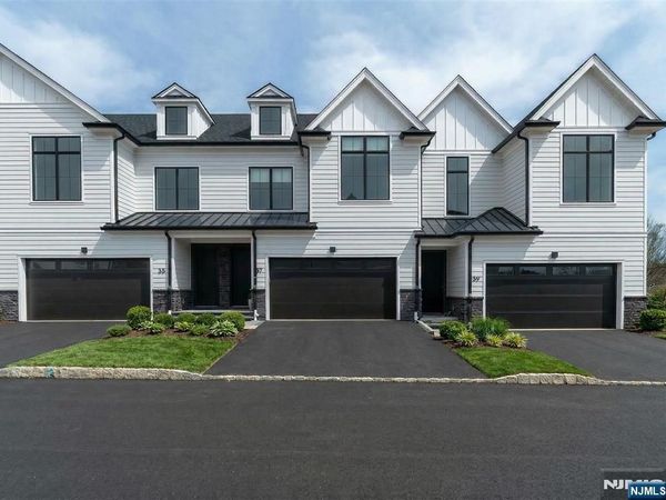 37 Feldman Court, PARAMUS, NJ 07652