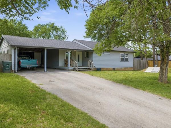 313 S Montie Avenue, Pauls Valley, OK 73075