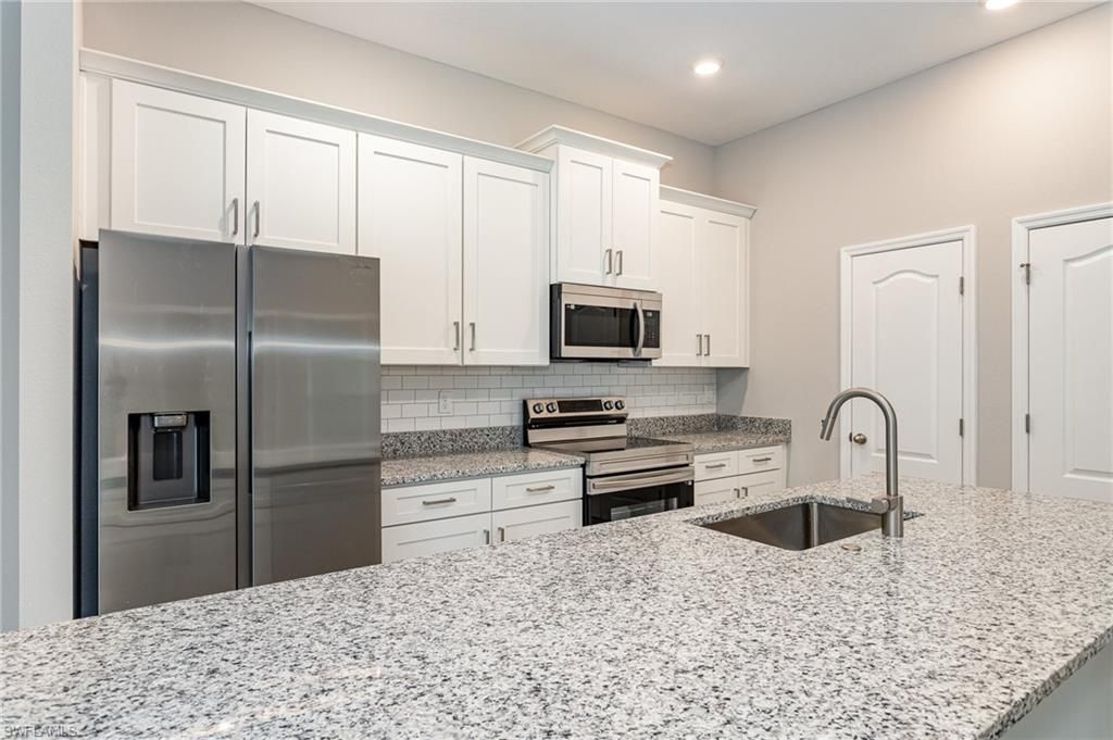 5205/5207 29th St Sw, Lehigh Acres, FL 33973 Photo