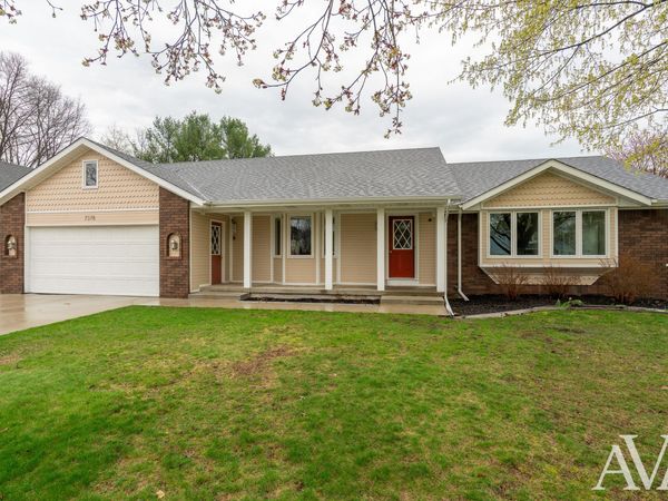 7378 Rolling Hills Drive, Hudsonville, MI 49426