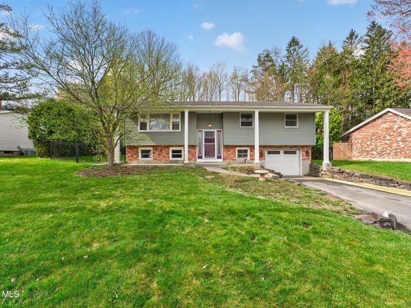 3 Woodside Court, Wynantskill, NY 12198