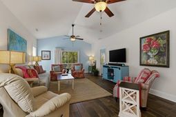 441 7th Ave. S photo 4