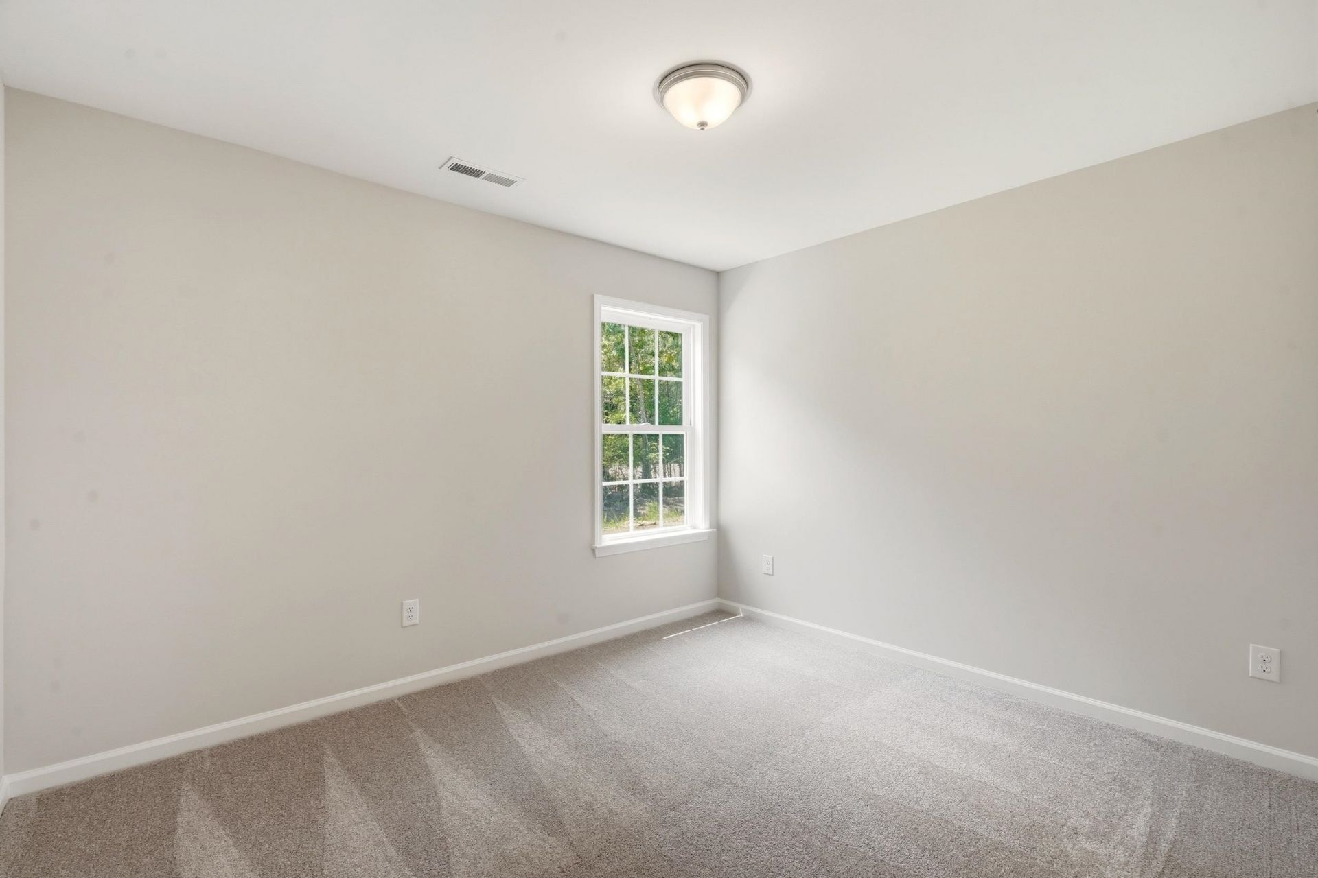 172 Gray Owl Dr. Photo 12