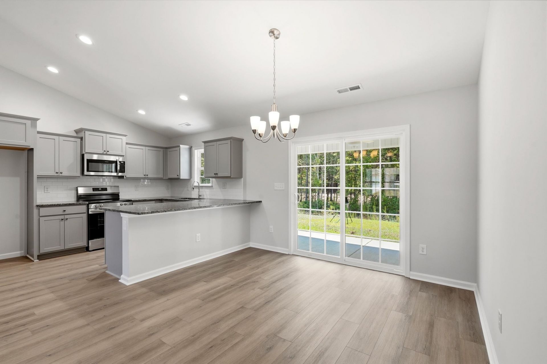 172 Gray Owl Dr. Photo 4