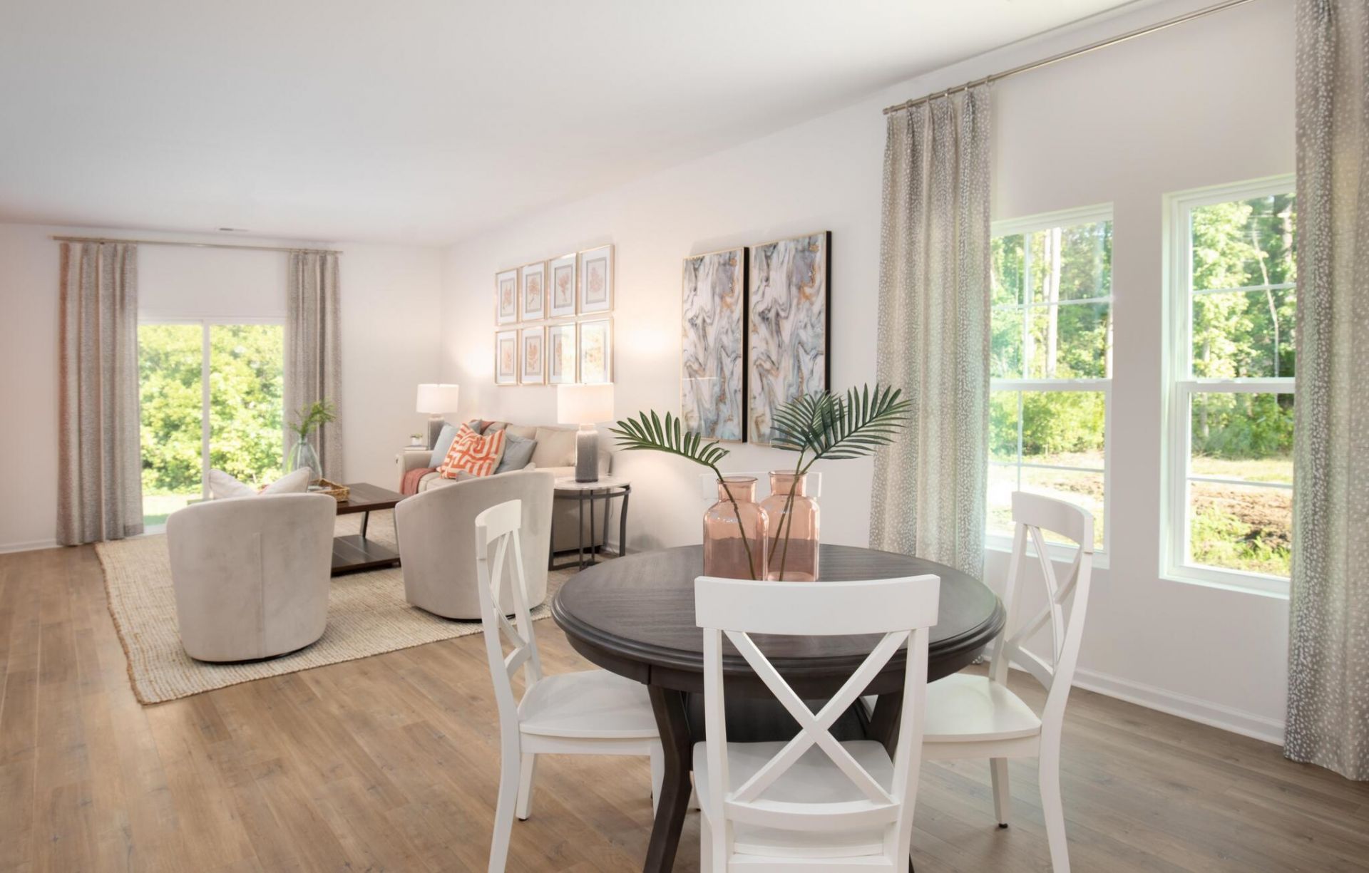 352 Sweet Vernal St  Photo 11