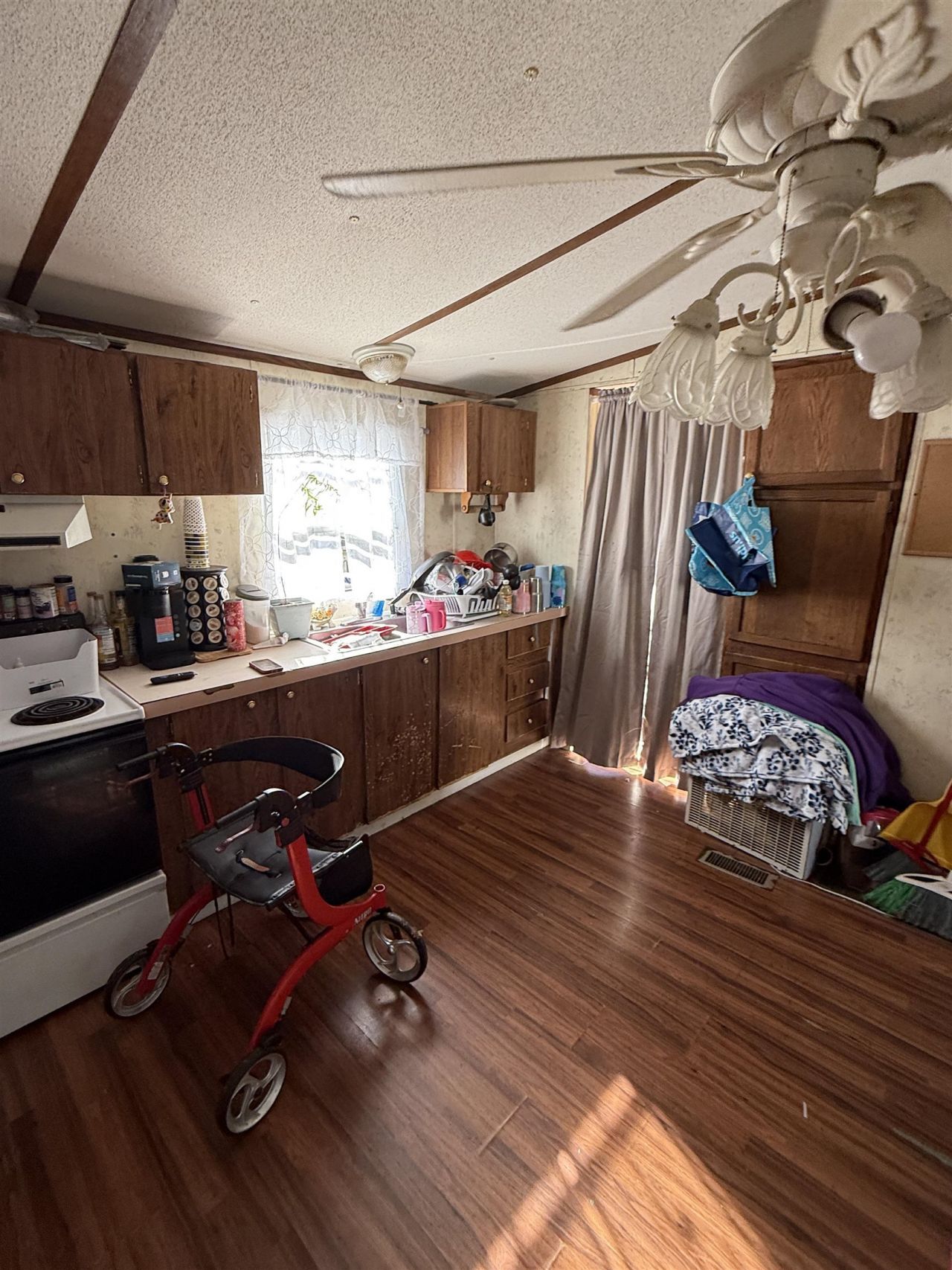 373 Silver Sands Ln. Photo 8