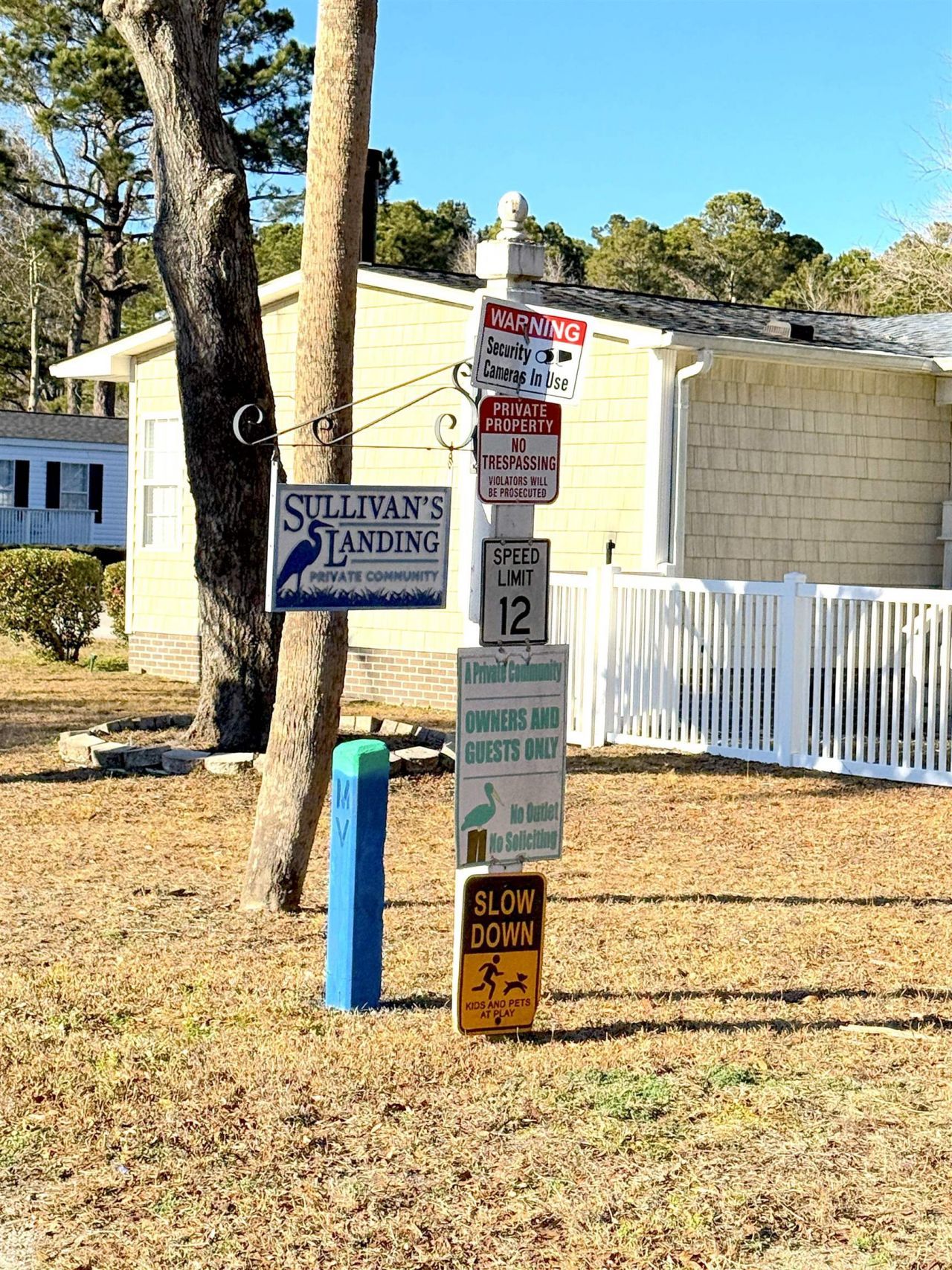 869 Hilander Dr. Photo 22