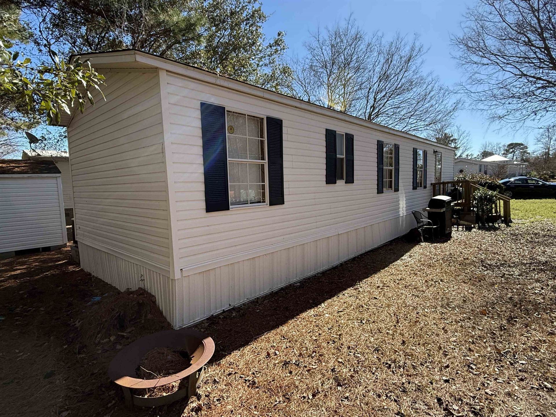 869 Hilander Dr. Photo 4