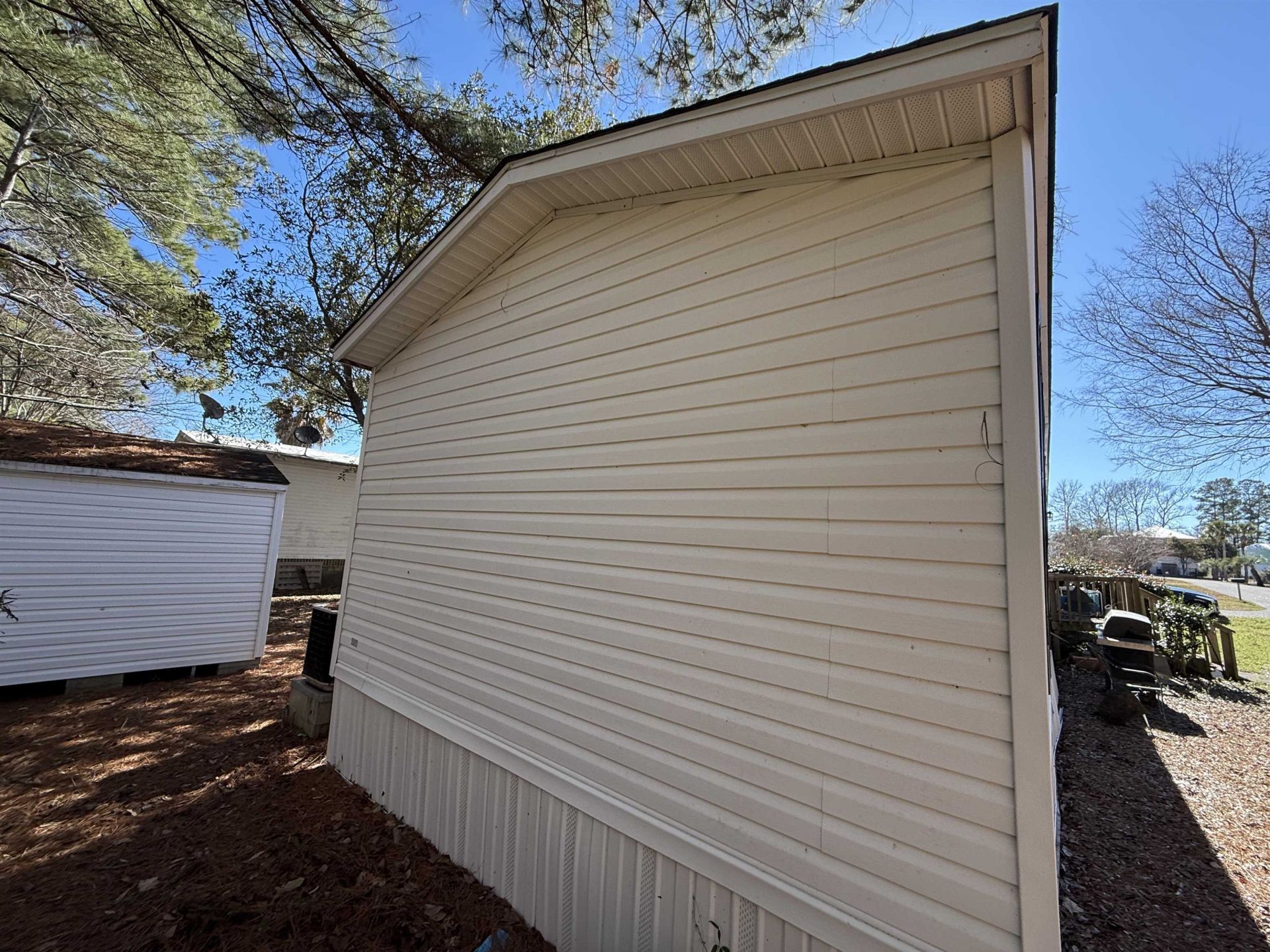 869 Hilander Dr. Photo 5