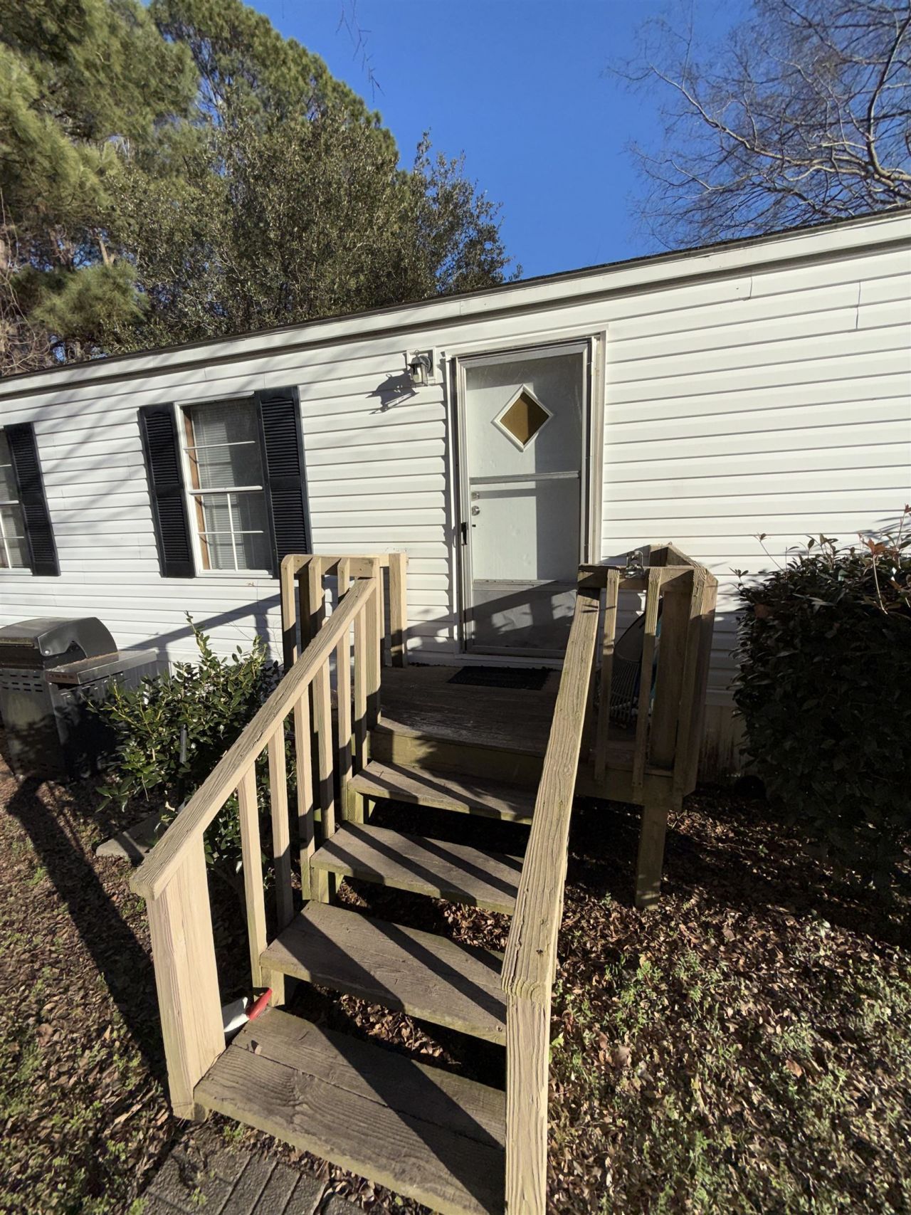 869 Hilander Dr. Photo 6