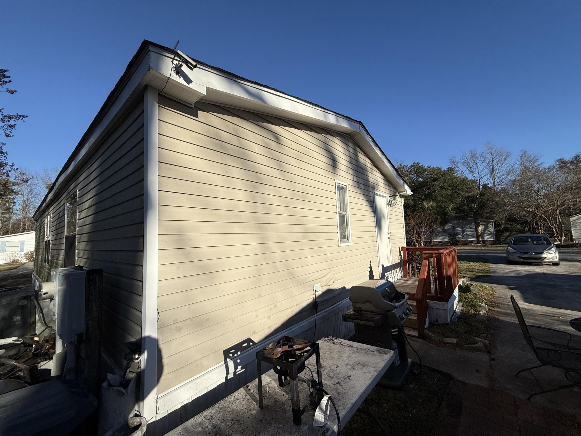 884 Hilander Dr.  Photo 7