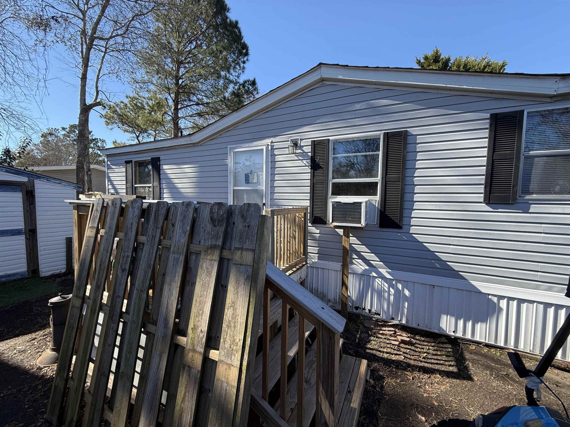 882 Hilander Dr. Photo 23