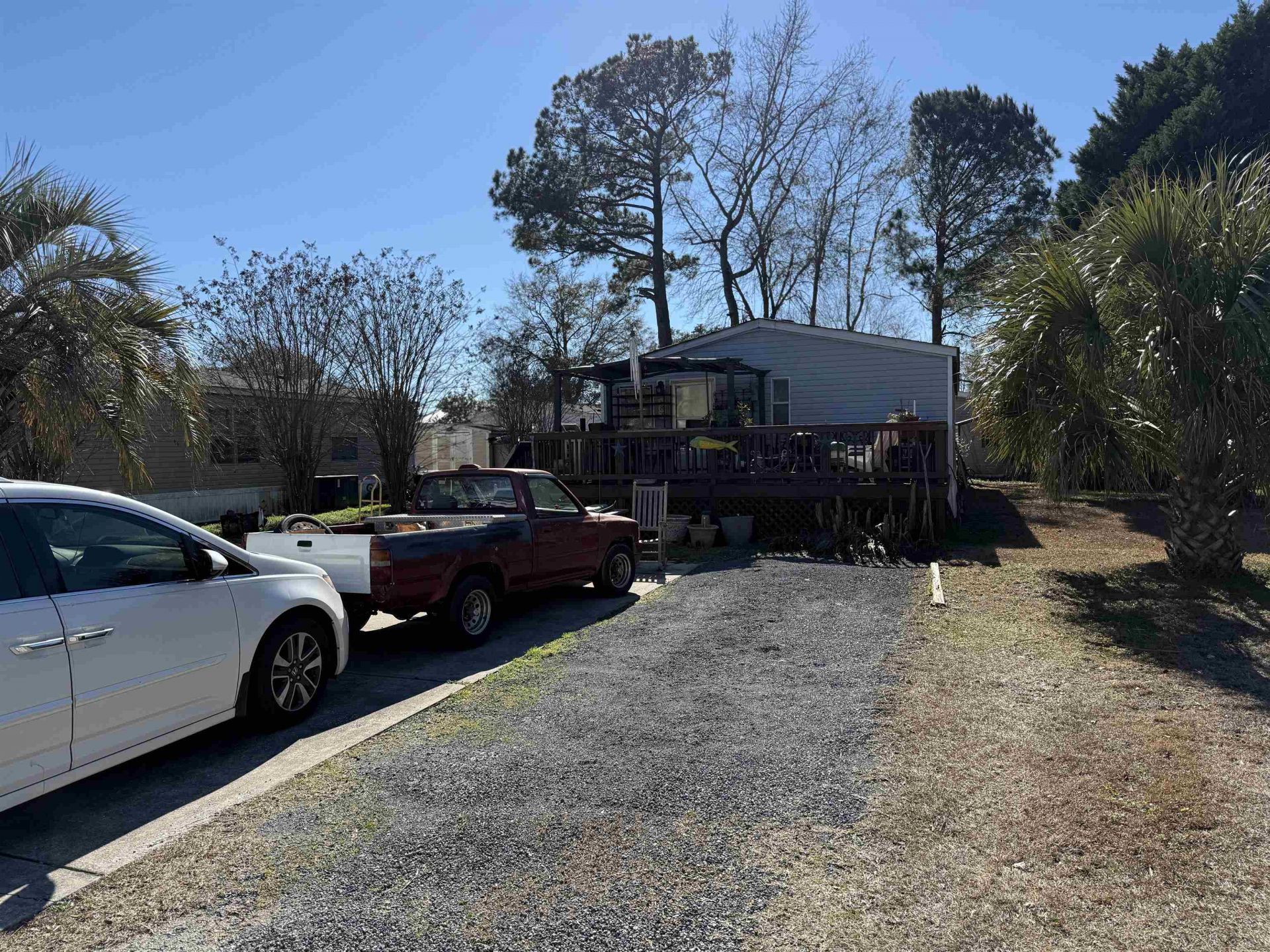 882 Hilander Dr. Photo 4