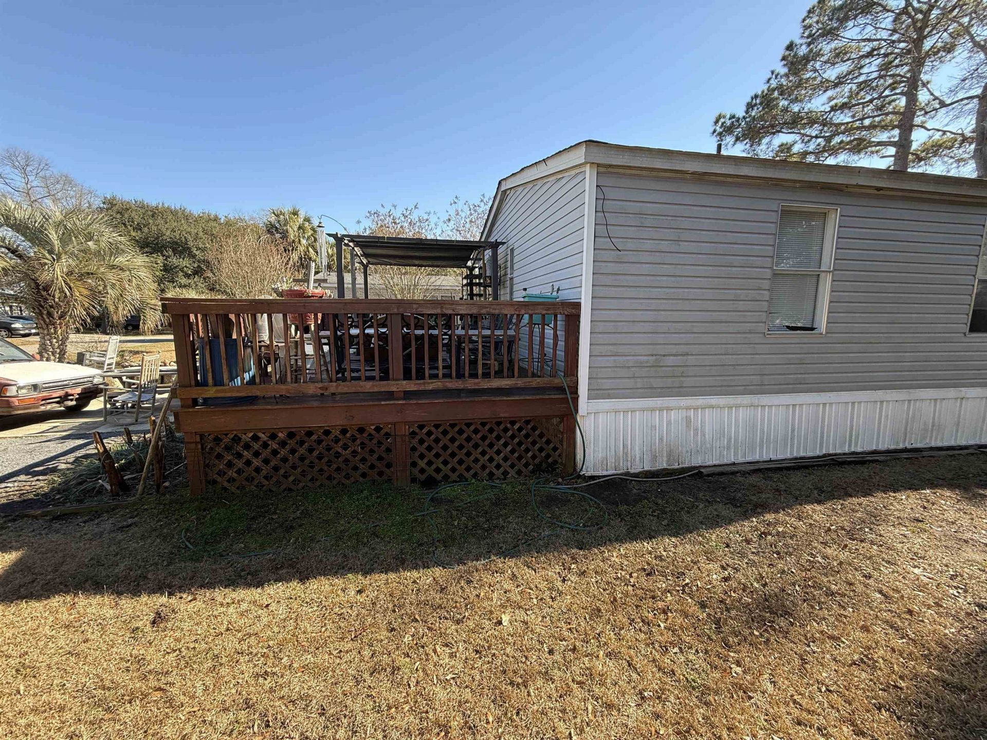 882 Hilander Dr. Photo 9