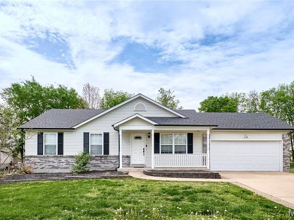 206 Cherrywood Parc Drive, O'Fallon, MO 63368
