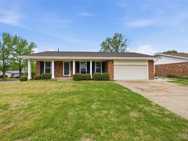 4394 Satiris Drive, Florissant, MO 63033