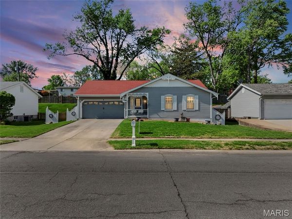 1606 Estes Drive, Florissant, MO 63031