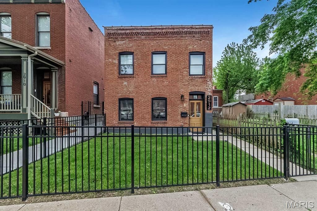 2912 Missouri Avenue, Saint Louis, MO 63118 Main Photo