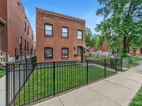 2912 Missouri Avenue, St Louis, MO 63118