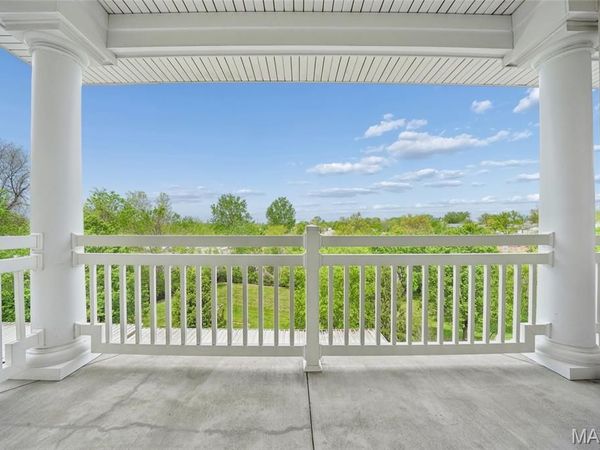 1507 S Old Highway 94 , Unit 406, St Charles, MO 63303